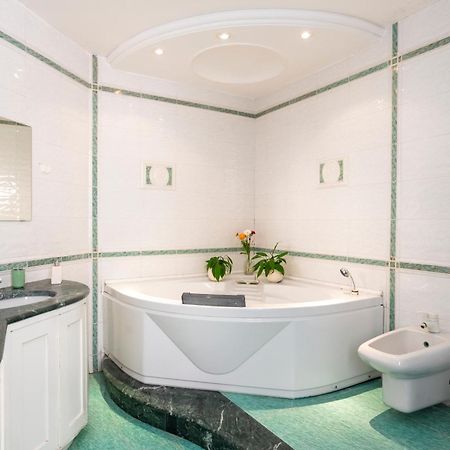 Napoli Centro, Dm Suites Ngoại thất bức ảnh