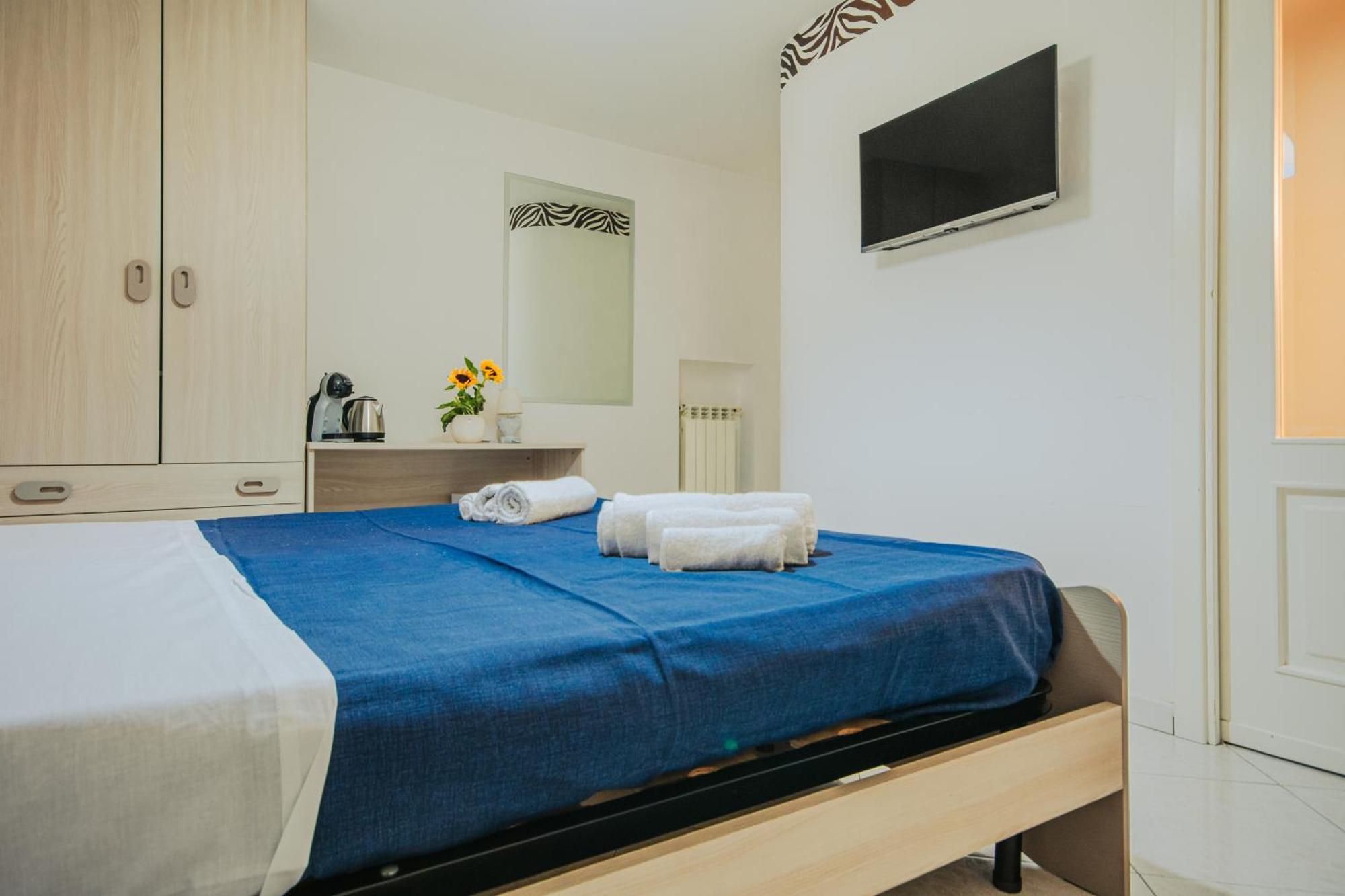 Napoli Centro, Dm Suites Ngoại thất bức ảnh