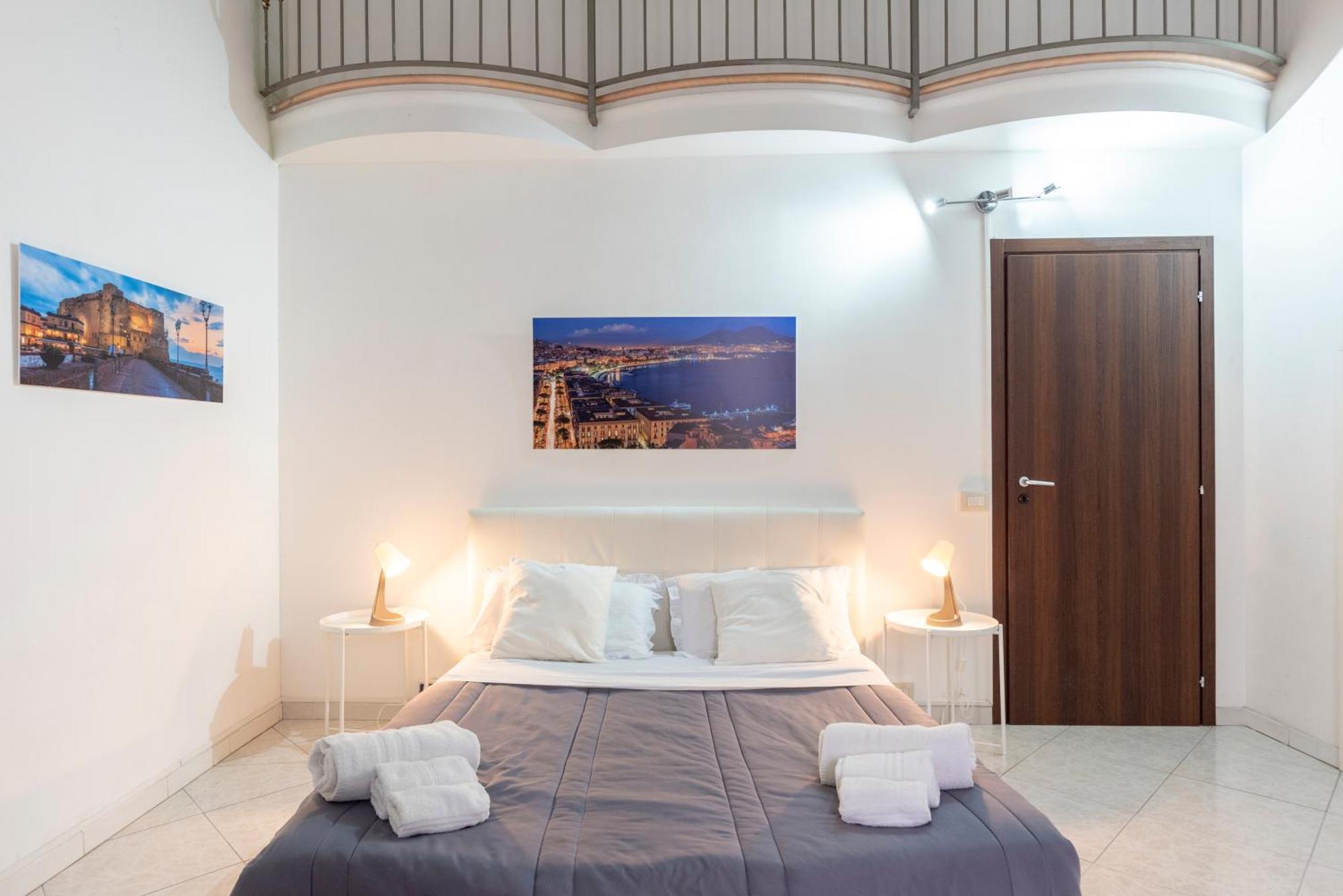 Napoli Centro, Dm Suites Ngoại thất bức ảnh