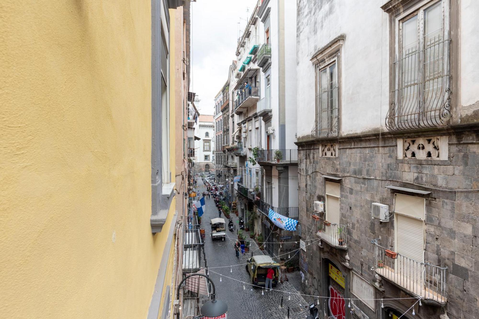 Napoli Centro, Dm Suites Ngoại thất bức ảnh