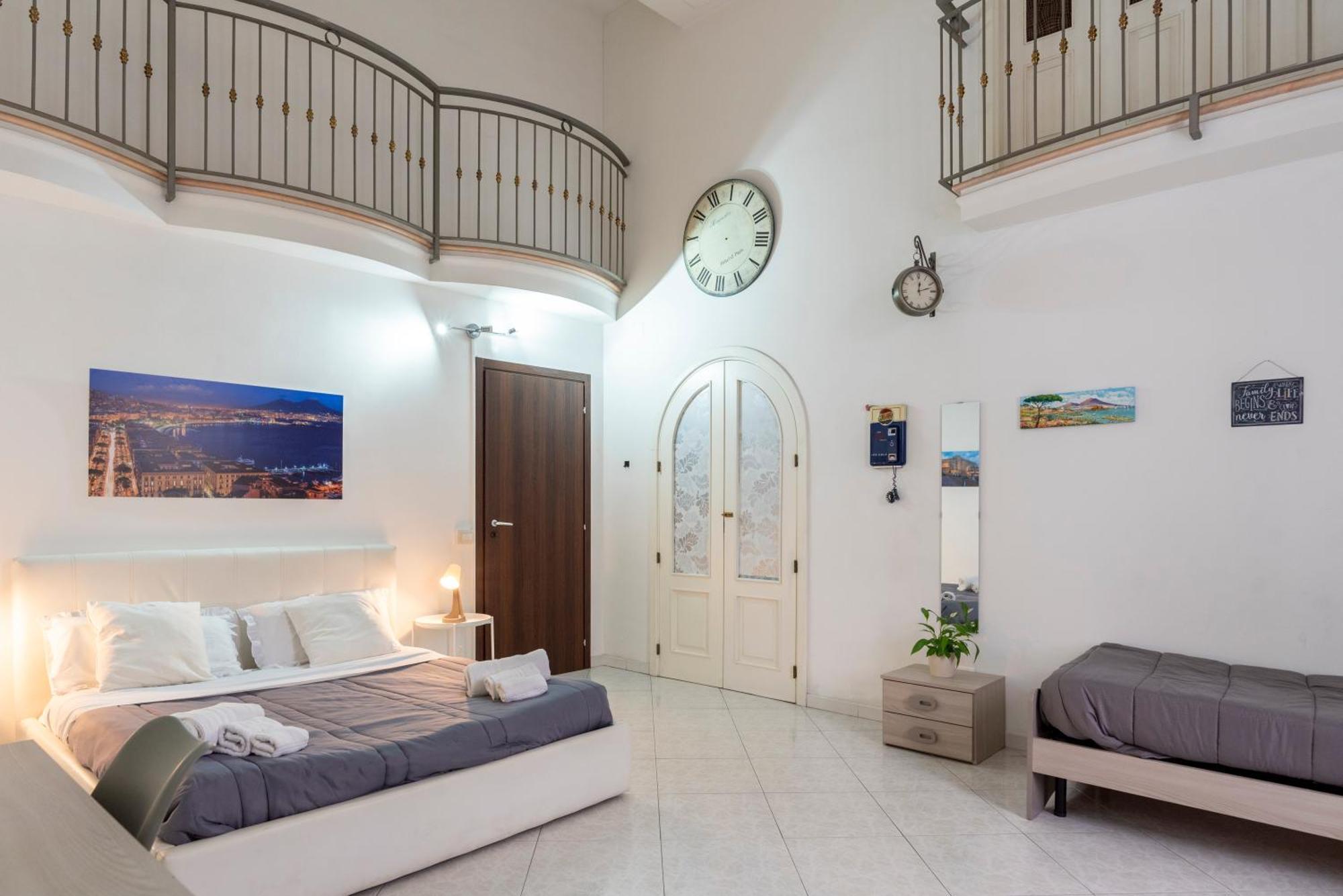 Napoli Centro, Dm Suites Ngoại thất bức ảnh
