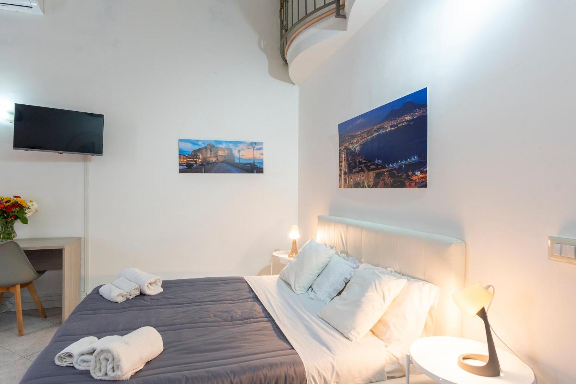 Napoli Centro, Dm Suites Ngoại thất bức ảnh